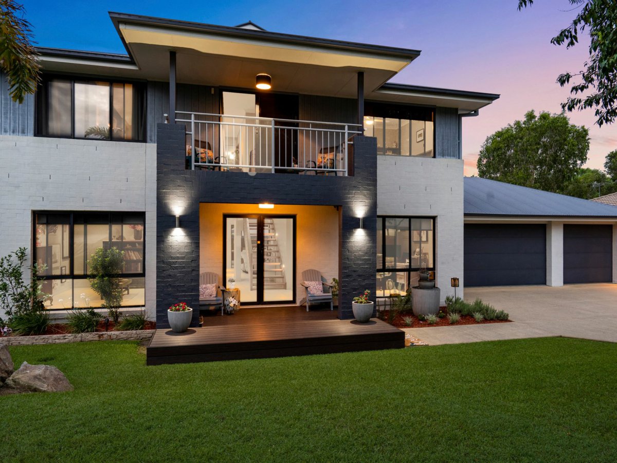 7 Birch Close, HEATHWOOD